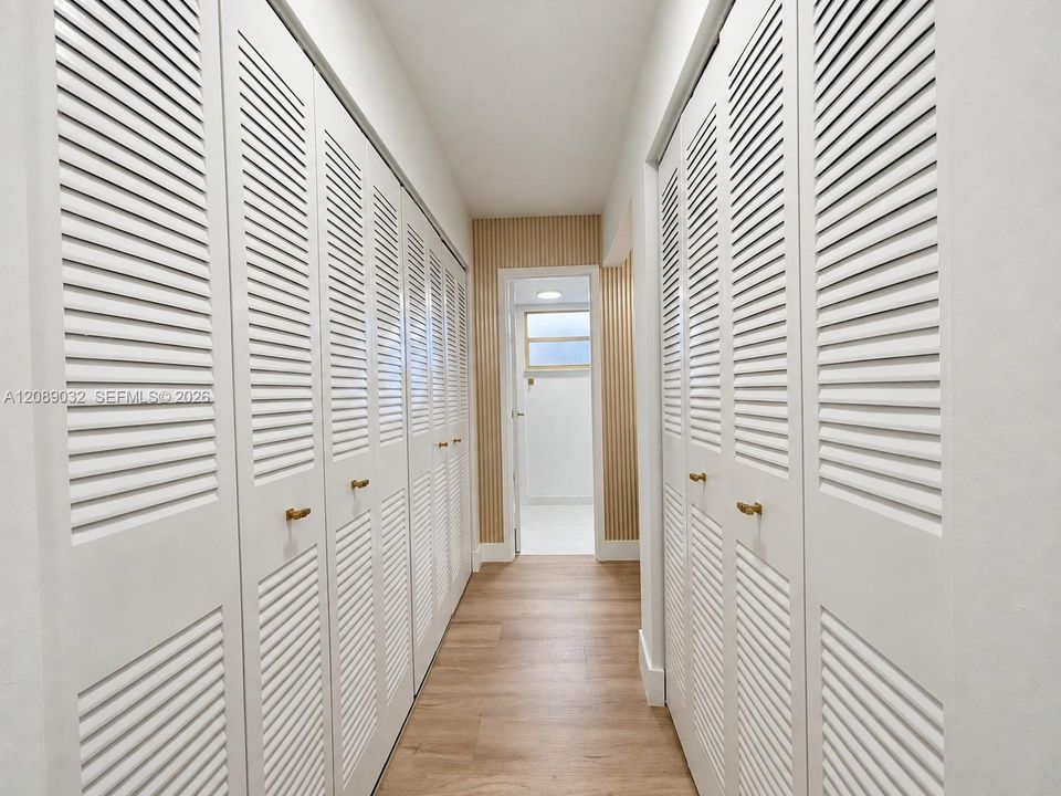For Rent: $2,600 (1 beds, 2 baths, 1135 Square Feet)