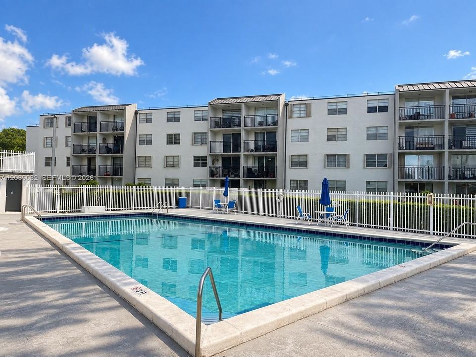 For Rent: $2,600 (1 beds, 2 baths, 1135 Square Feet)