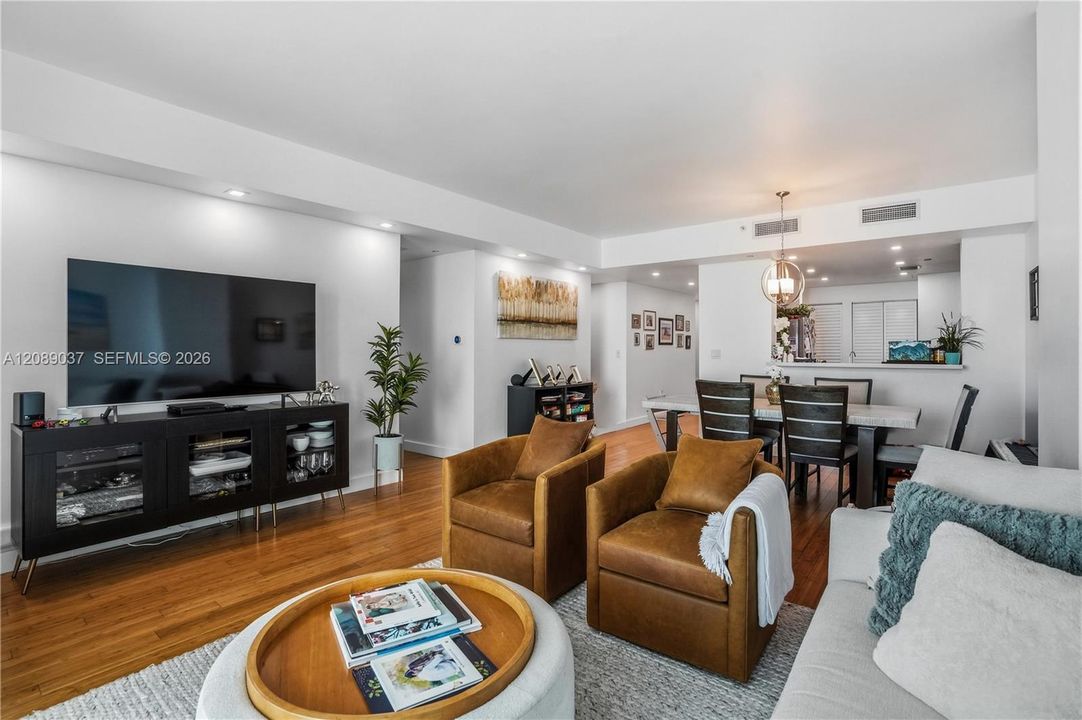 En Renta: $7,250 (3 camas, 3 baños, 1762 Pies cuadrados)