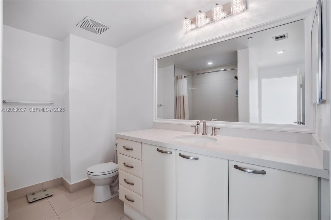 En Renta: $7,250 (3 camas, 3 baños, 1762 Pies cuadrados)