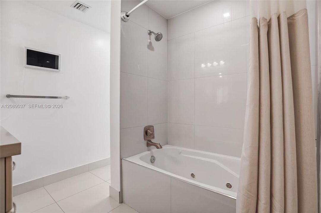 En Renta: $7,250 (3 camas, 3 baños, 1762 Pies cuadrados)
