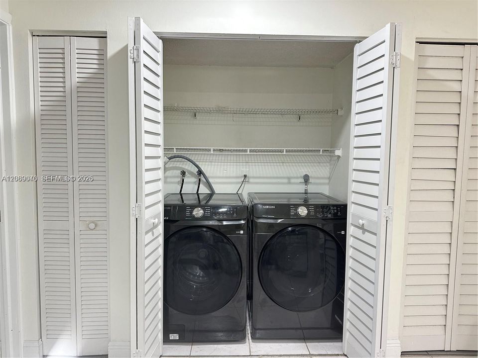 For Rent: $2,800 (3 beds, 3 baths, 1280 Square Feet)