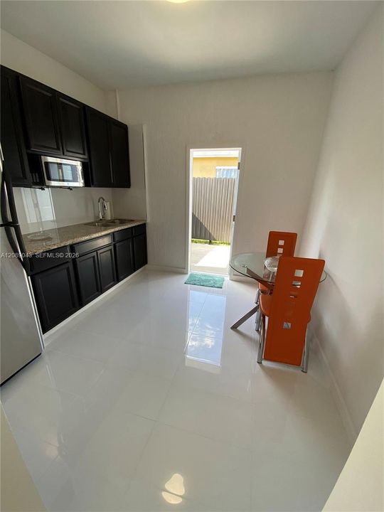 For Sale: $670,000 (4 beds, 3 baths, 1838 Square Feet)