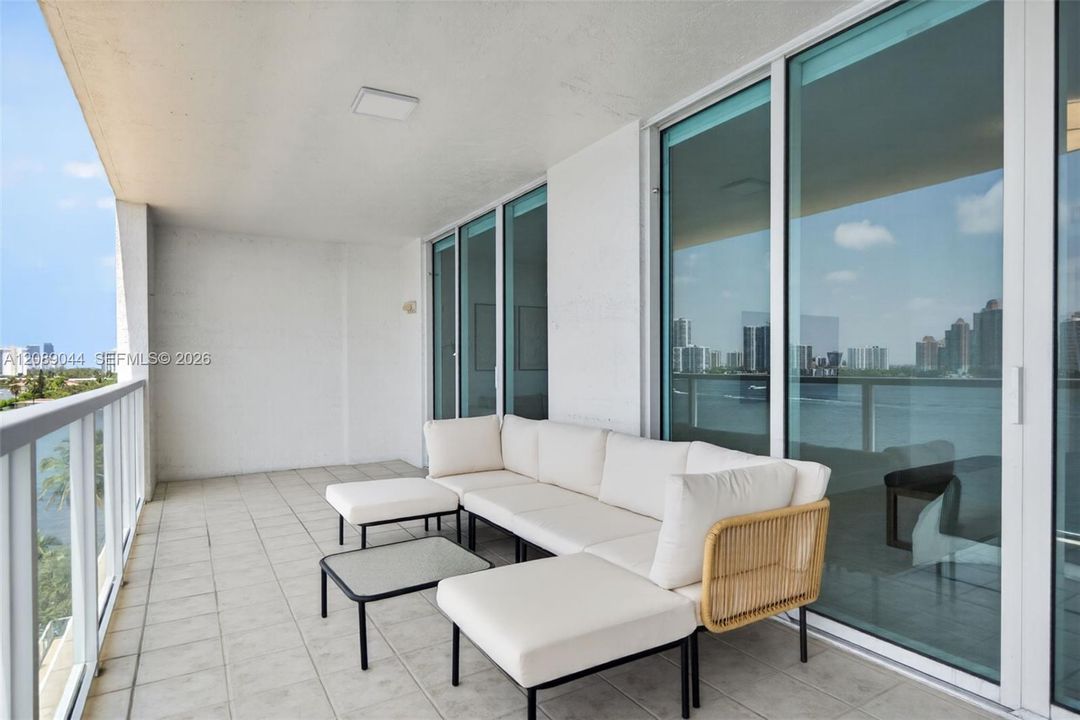 For Rent: $7,000 (2 beds, 2 baths, 1150 Square Feet)
