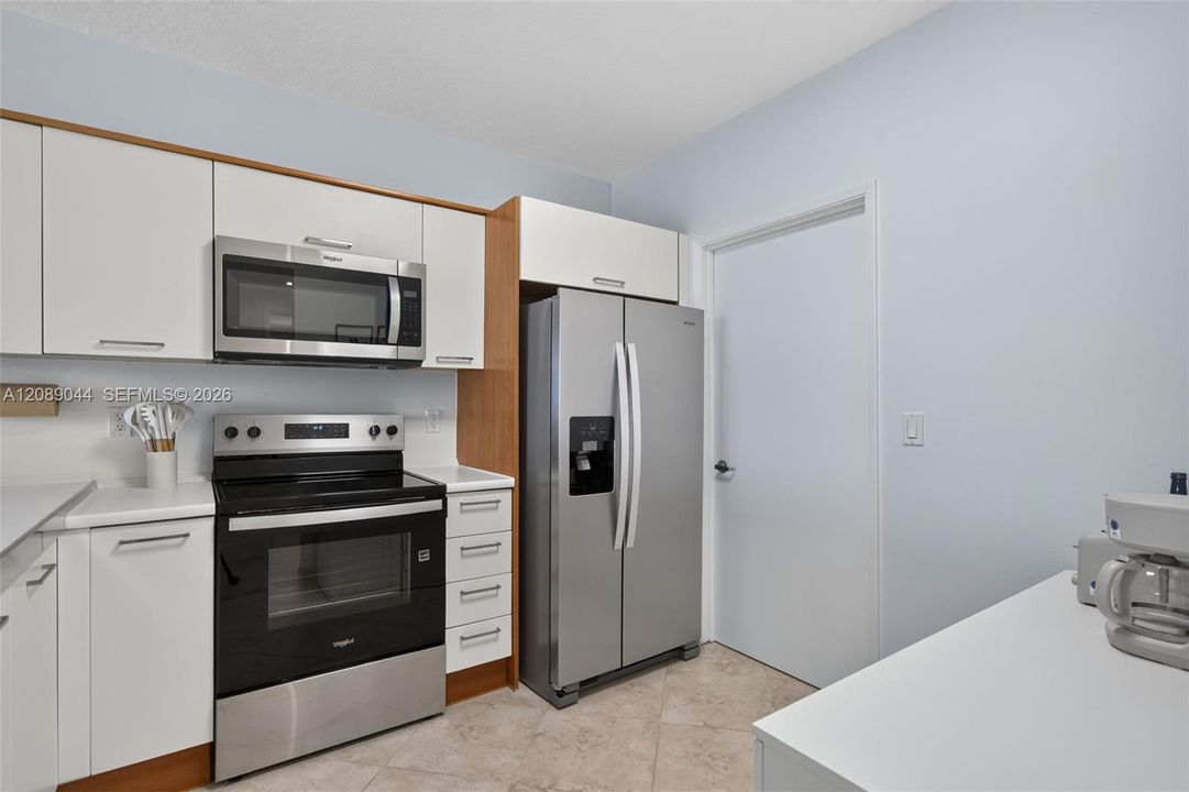 For Rent: $7,000 (2 beds, 2 baths, 1150 Square Feet)