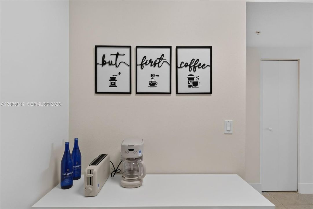 For Rent: $7,000 (2 beds, 2 baths, 1150 Square Feet)