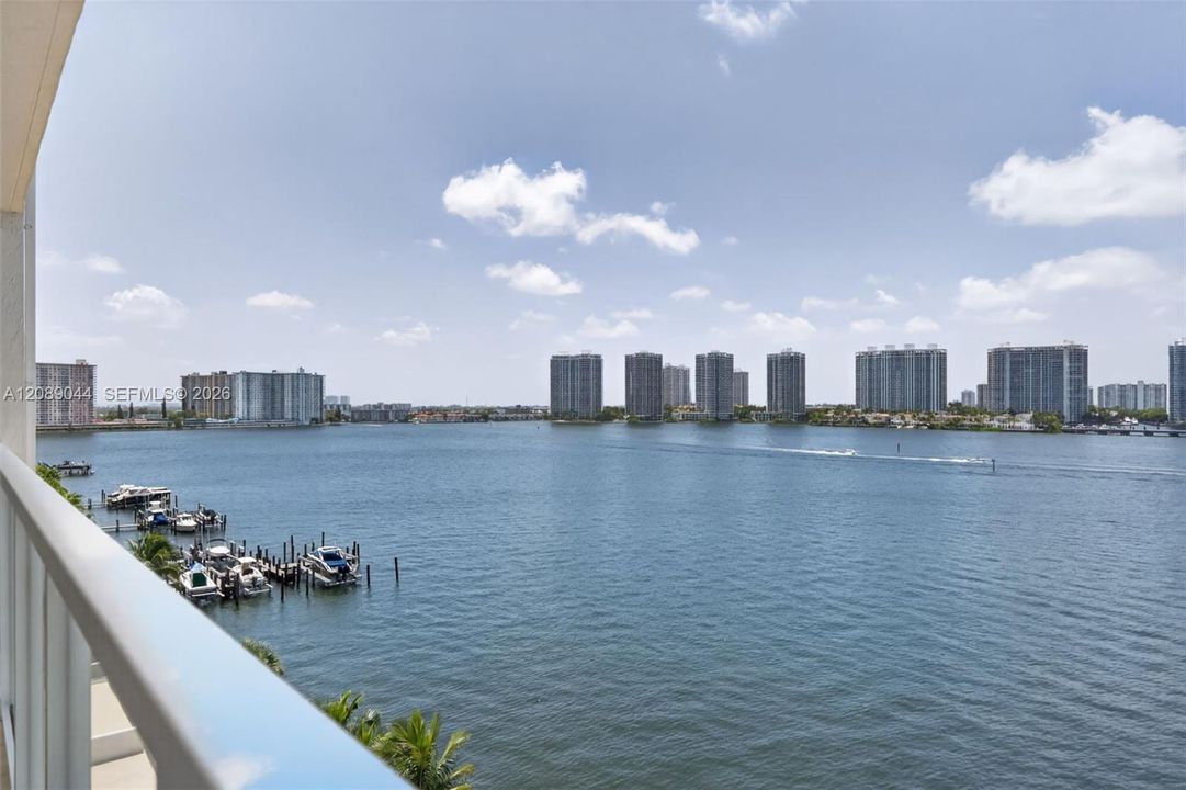 For Rent: $7,000 (2 beds, 2 baths, 1150 Square Feet)