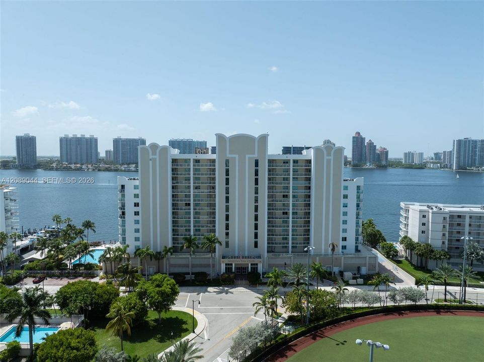 For Rent: $7,000 (2 beds, 2 baths, 1150 Square Feet)