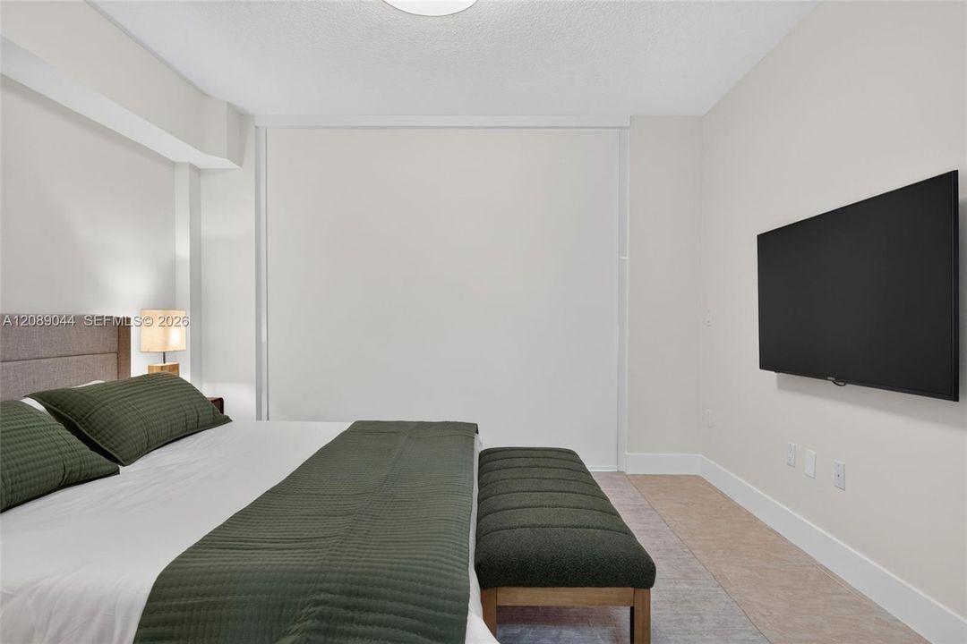 For Rent: $7,000 (2 beds, 2 baths, 1150 Square Feet)