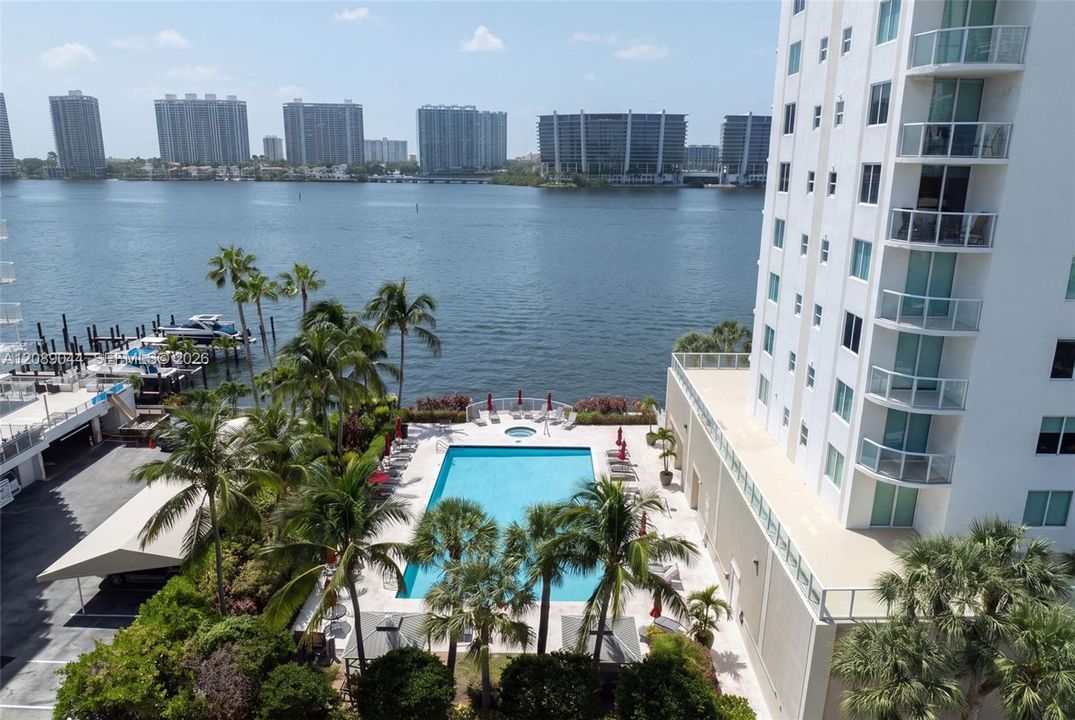 For Rent: $7,000 (2 beds, 2 baths, 1150 Square Feet)