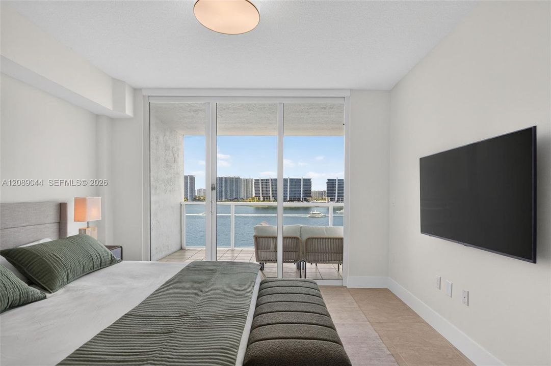 For Rent: $7,000 (2 beds, 2 baths, 1150 Square Feet)