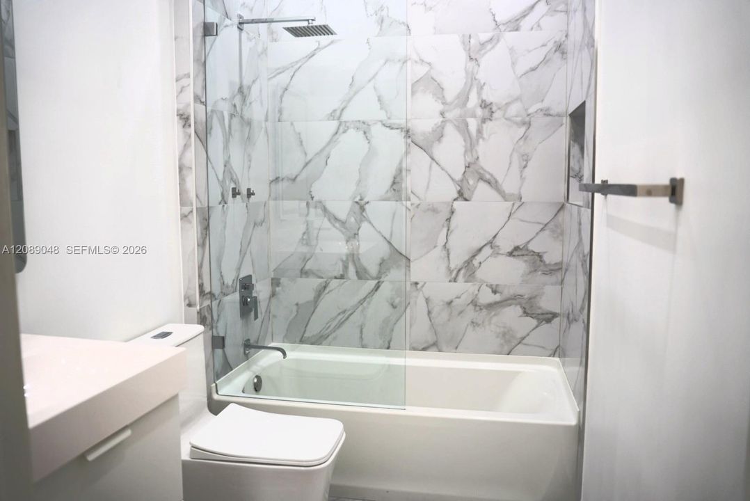 Active With Contract: $2,750 (3 beds, 2 baths, 1308 Square Feet)