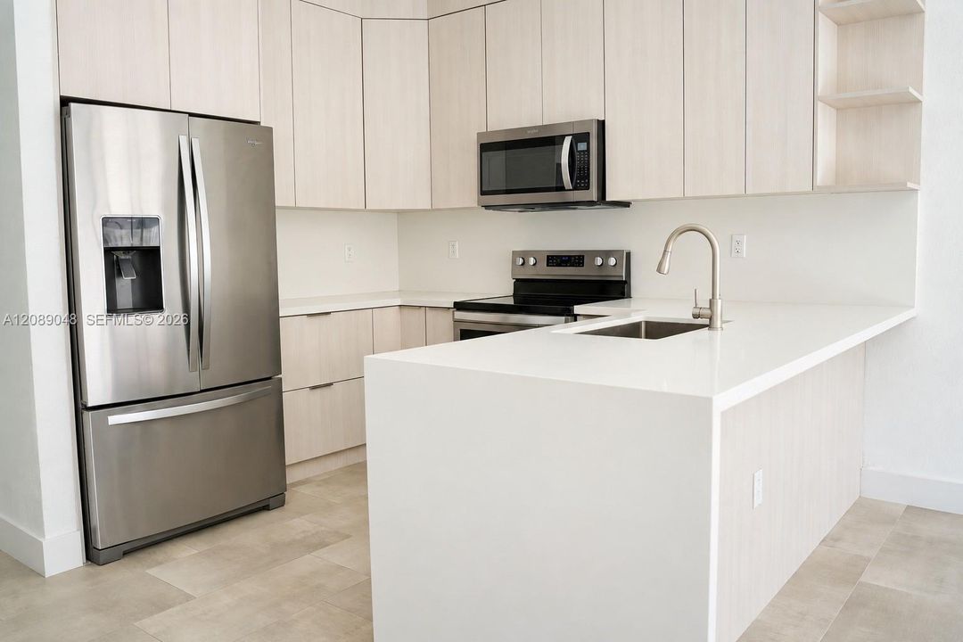 Active With Contract: $2,750 (3 beds, 2 baths, 1308 Square Feet)