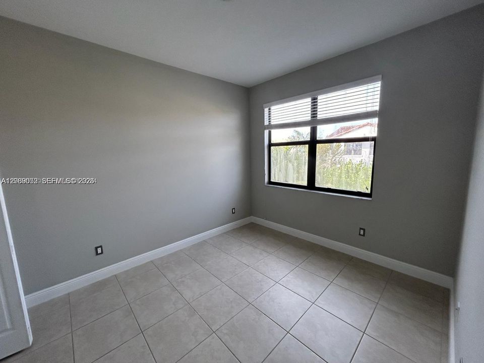 En Renta: $3,300 (3 camas, 2 baños, 1749 Pies cuadrados)