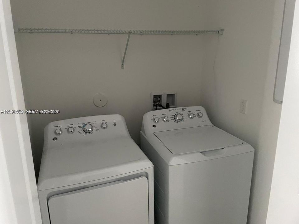 En Renta: $3,300 (3 camas, 2 baños, 1749 Pies cuadrados)