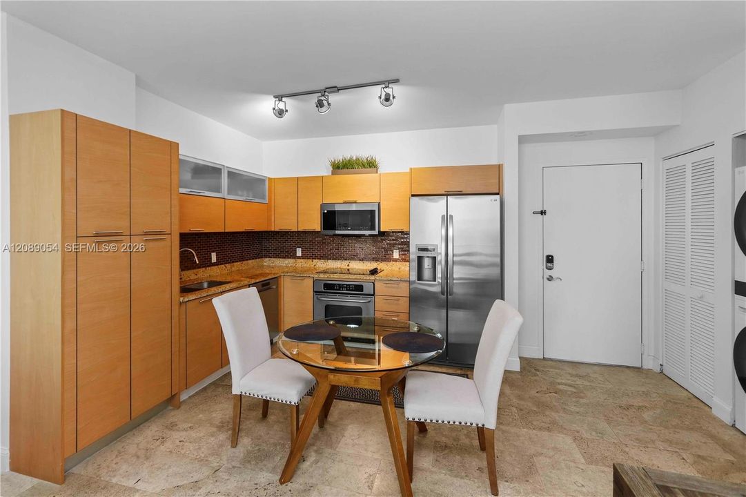 En Venta: $350,000 (1 camas, 1 baños, 745 Pies cuadrados)