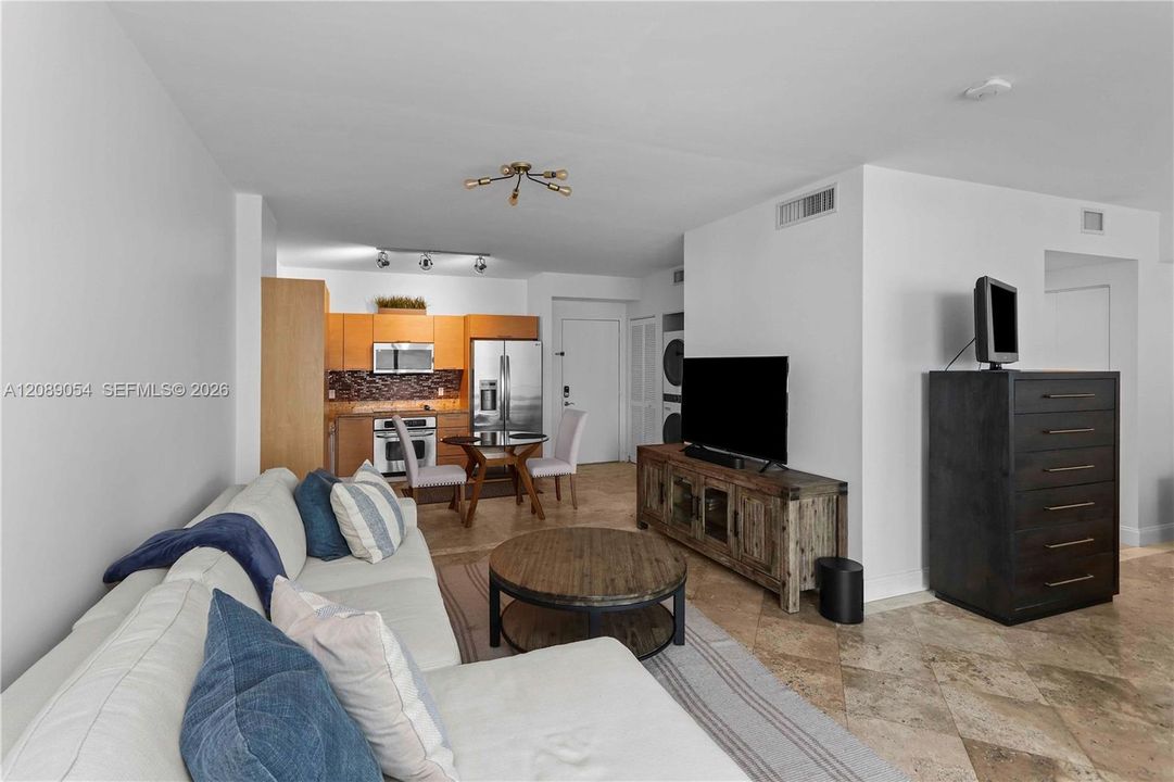 En Venta: $350,000 (1 camas, 1 baños, 745 Pies cuadrados)