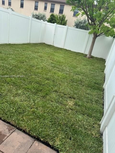 En Venta: $465,000 (3 camas, 2 baños, 1412 Pies cuadrados)