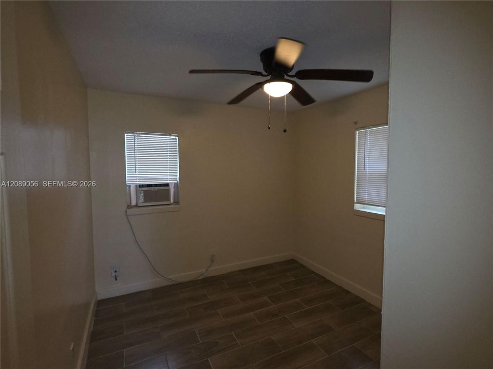 For Rent: $1,800 (2 beds, 1 baths, 1190 Square Feet)