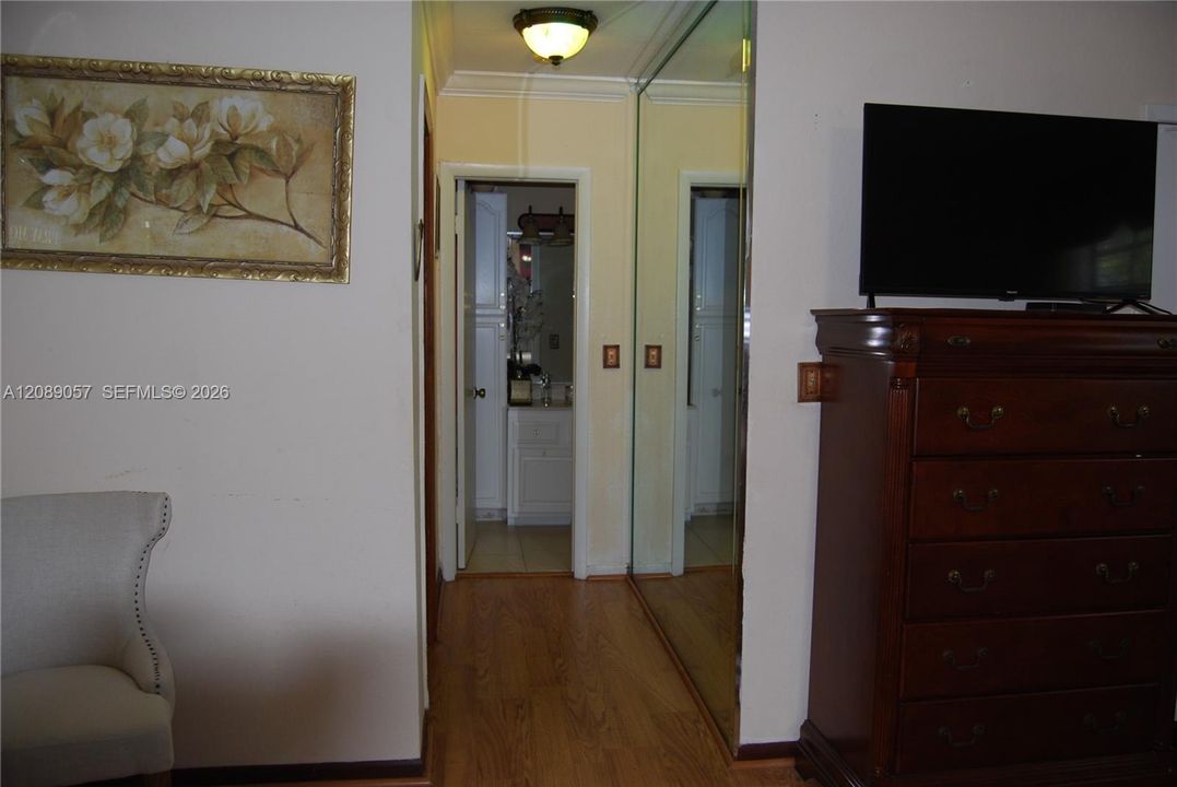 For Sale: $690,000 (4 beds, 2 baths, 1886 Square Feet)
