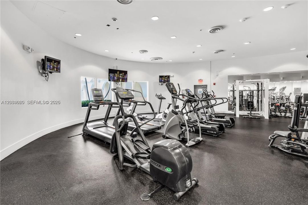 For Rent: $4,400 (2 beds, 2 baths, 1190 Square Feet)