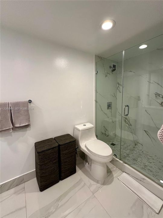 For Rent: $4,400 (2 beds, 2 baths, 1190 Square Feet)