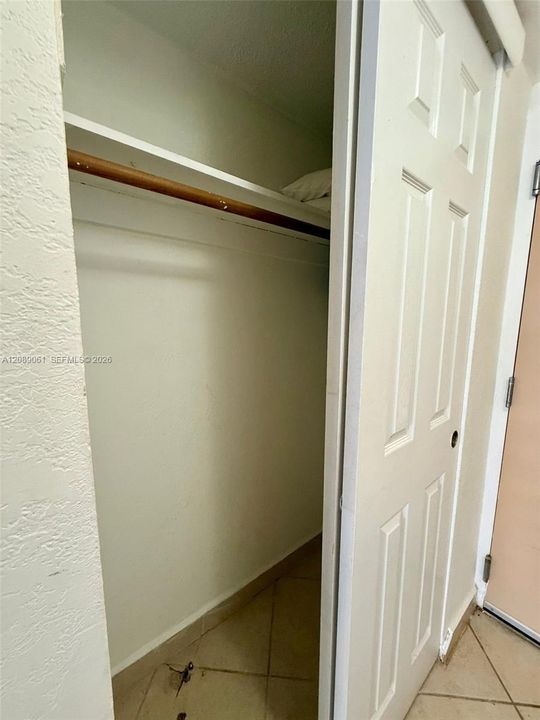 En Renta: $1,700 (0 camas, 1 baños, 360 Pies cuadrados)