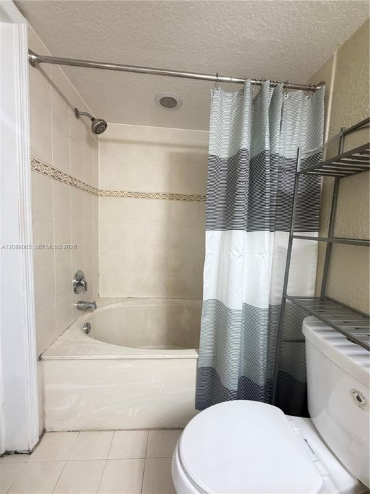 For Sale: $249,900 (1 beds, 1 baths, 746 Square Feet)