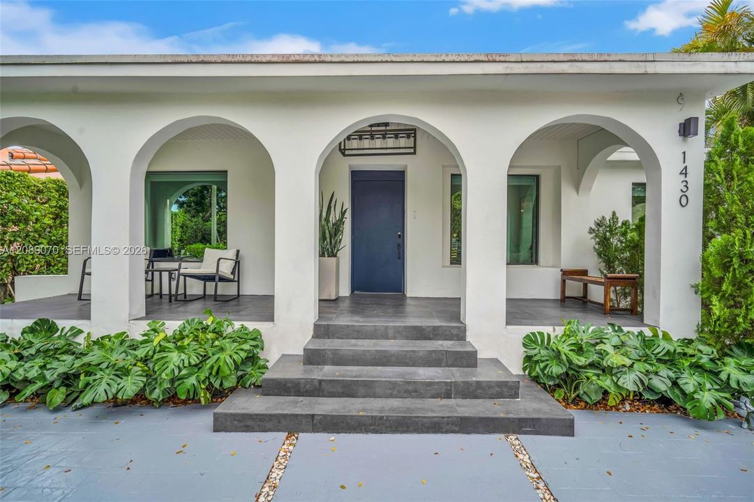 En Venta: $1,877,000 (3 camas, 3 baños, 1850 Pies cuadrados)