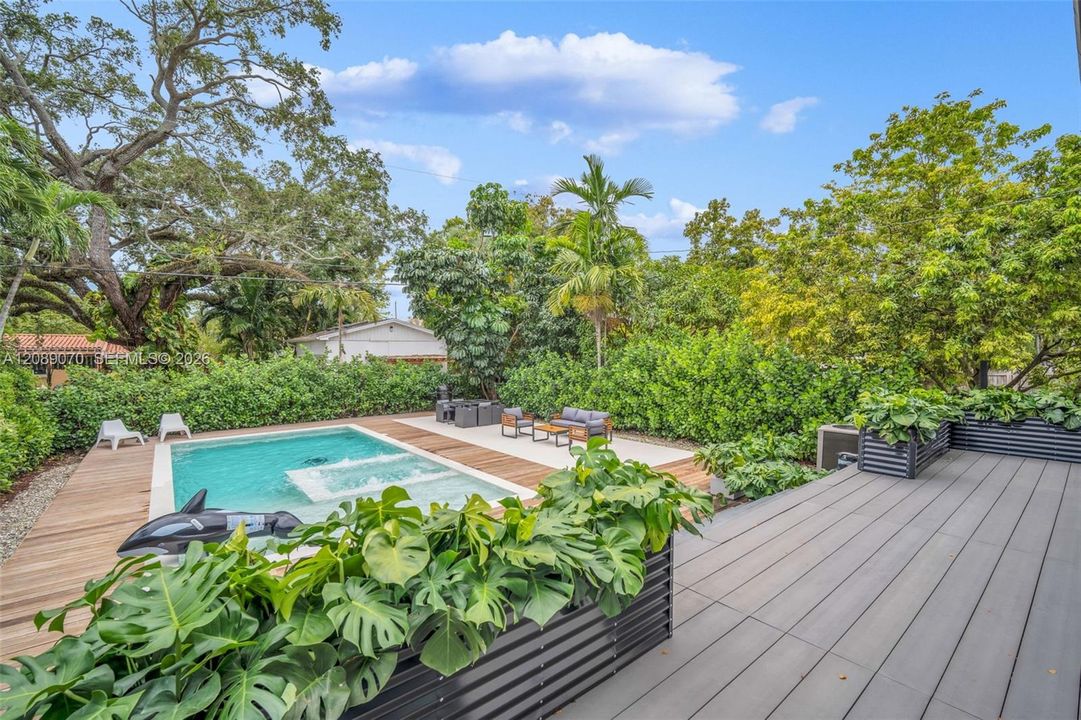 En Venta: $1,877,000 (3 camas, 3 baños, 1850 Pies cuadrados)
