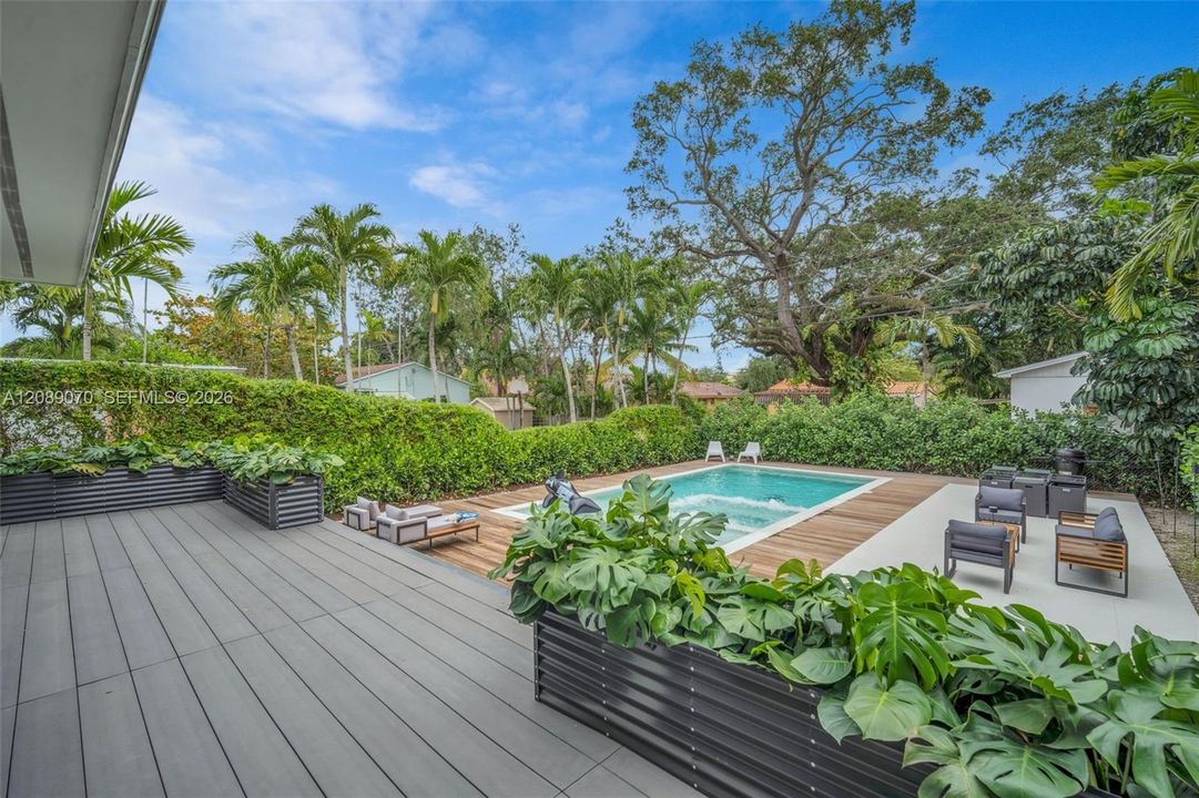 En Venta: $1,877,000 (3 camas, 3 baños, 1850 Pies cuadrados)