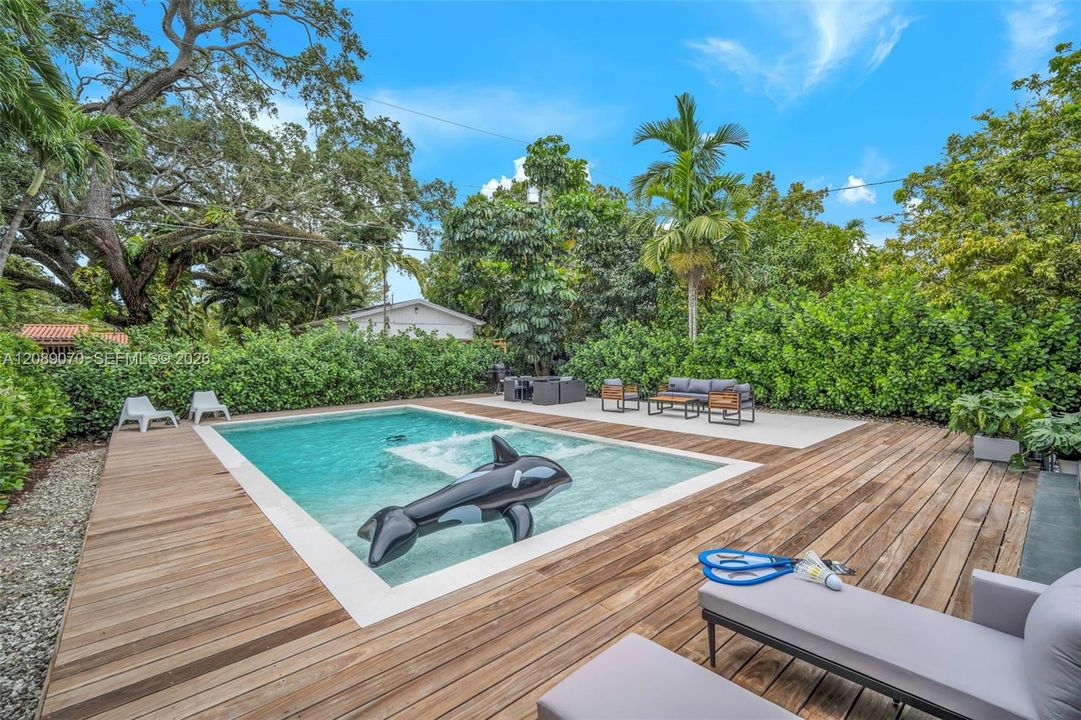 En Venta: $1,877,000 (3 camas, 3 baños, 1850 Pies cuadrados)