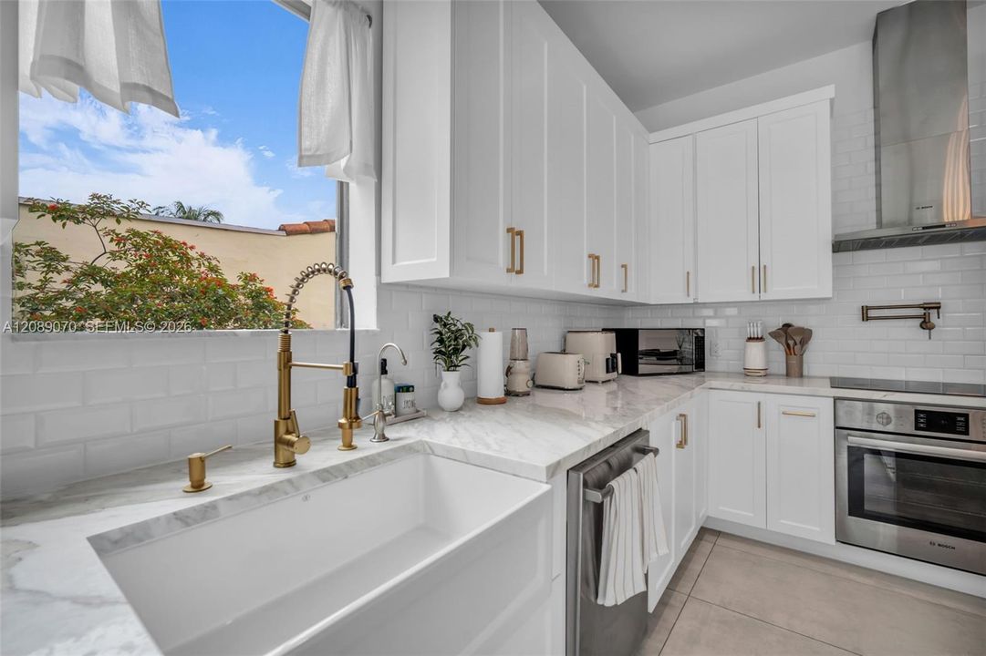 En Venta: $1,877,000 (3 camas, 3 baños, 1850 Pies cuadrados)