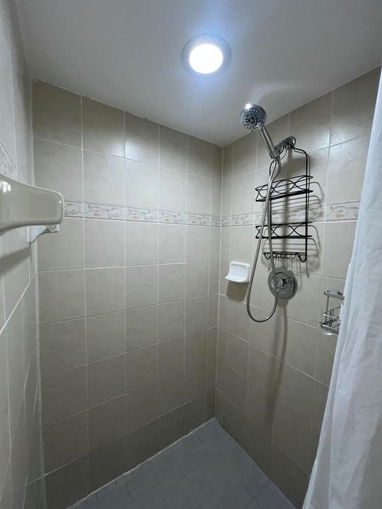 Shower - 2 bath