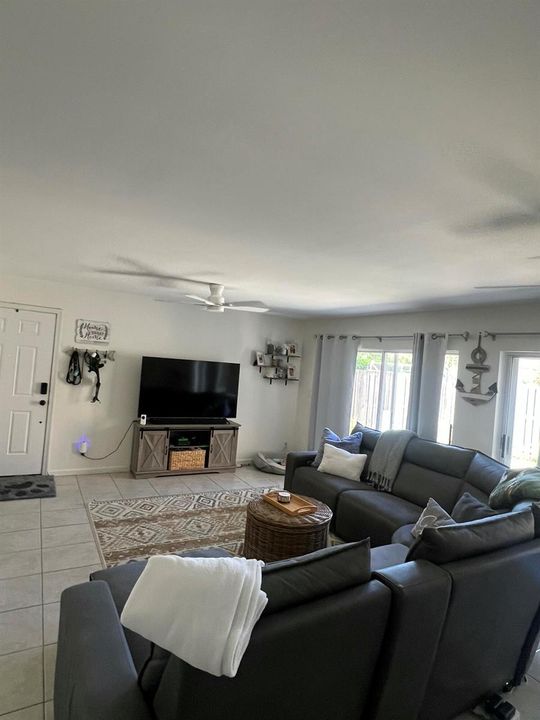 Living Rm