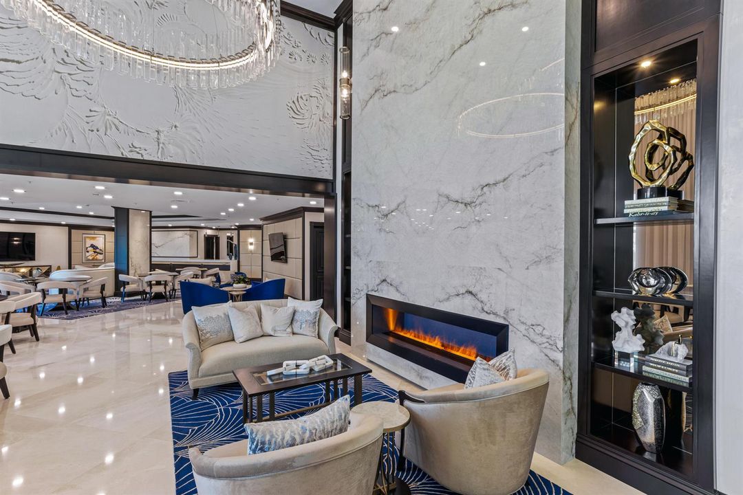 LOBBY SEATING & FIREPLACE