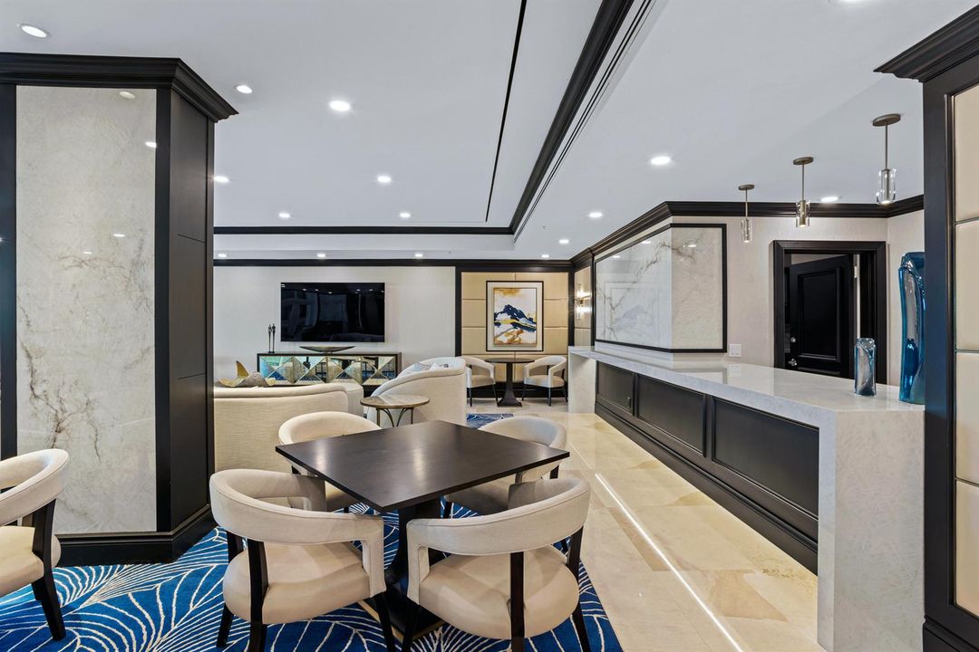 CLUB ROOM SEATING