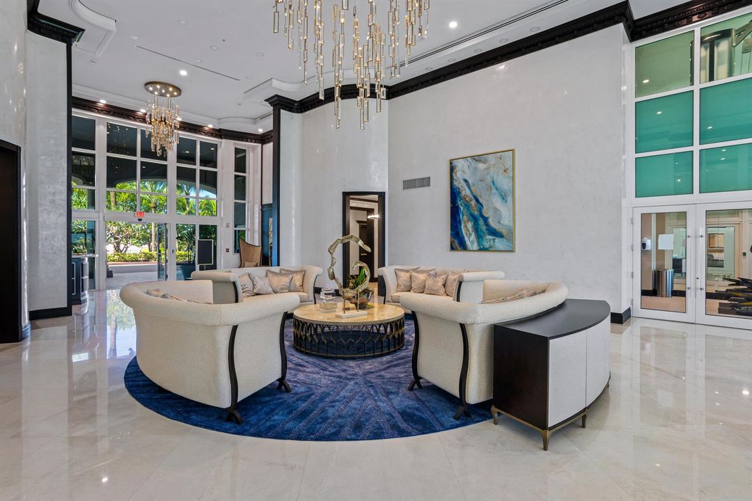 LOBBY SEATING VIEW