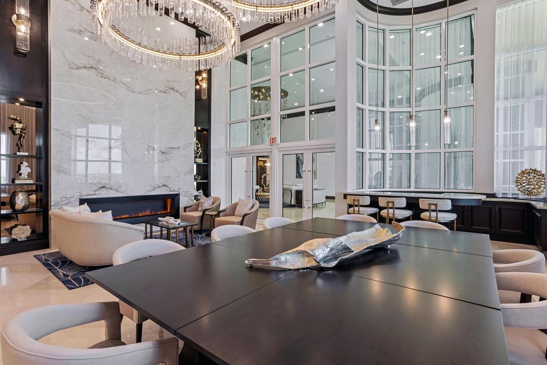 CLUB ROOM