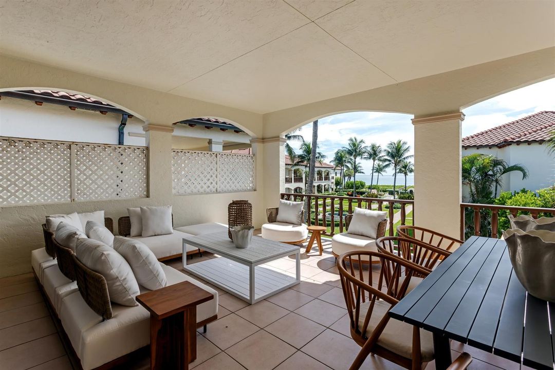 PATIO_ANGLE_LEFT