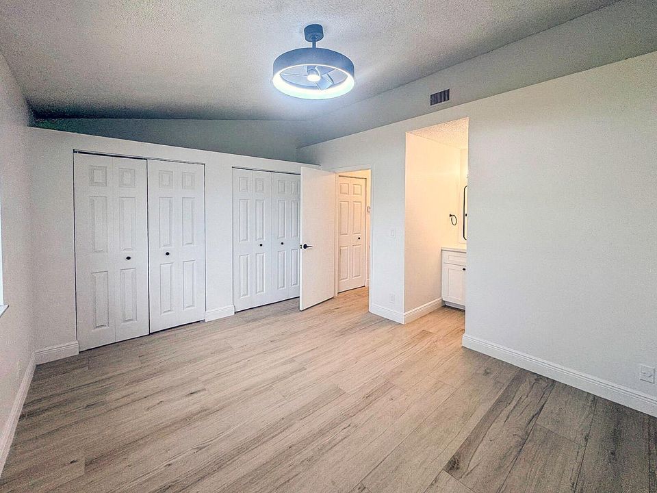 bedroom-primary