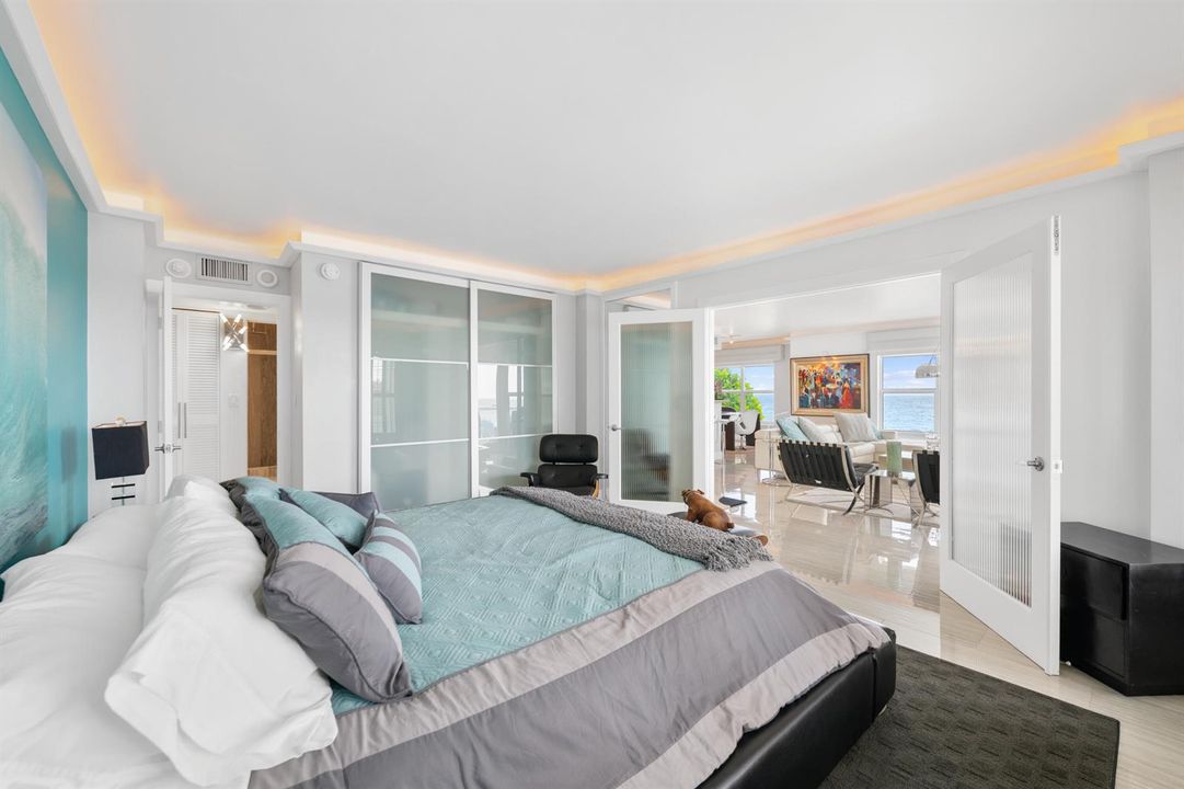 Guest bedroom