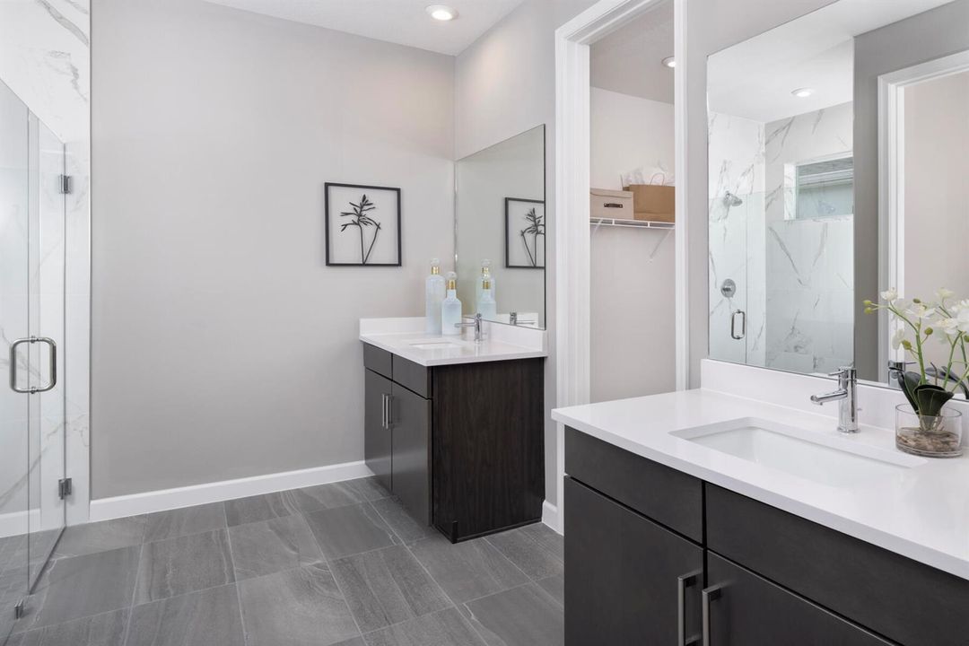 WEB Briar Owners Bath by RHP