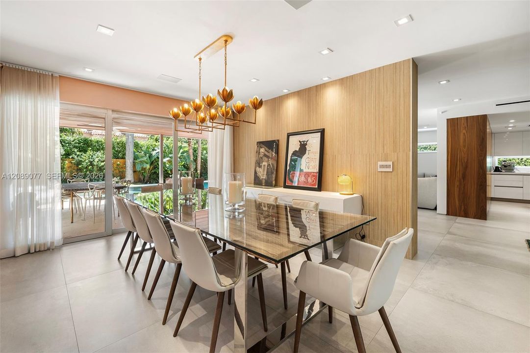 En Venta: $5,395,000 (5 camas, 5 baños, 3628 Pies cuadrados)