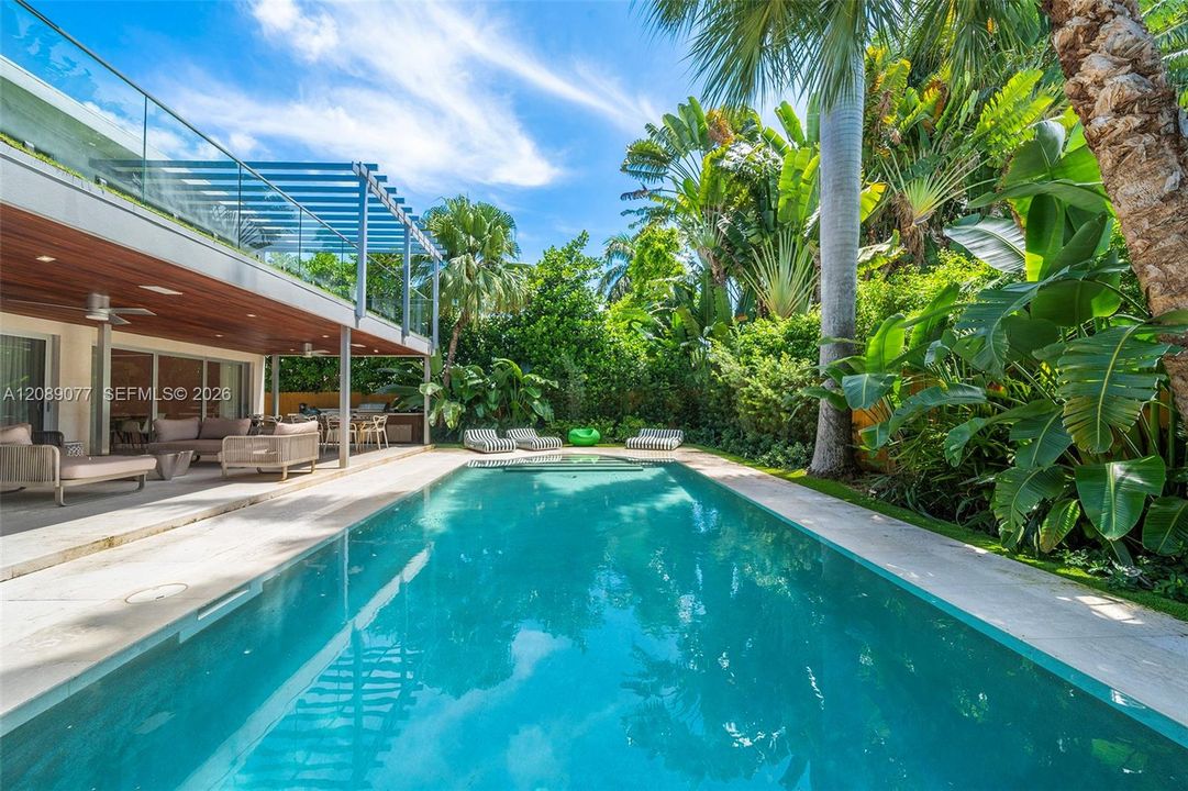 En Venta: $5,395,000 (5 camas, 5 baños, 3628 Pies cuadrados)