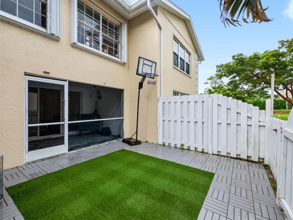21-web-or-mls-220-foxtail-dr-020