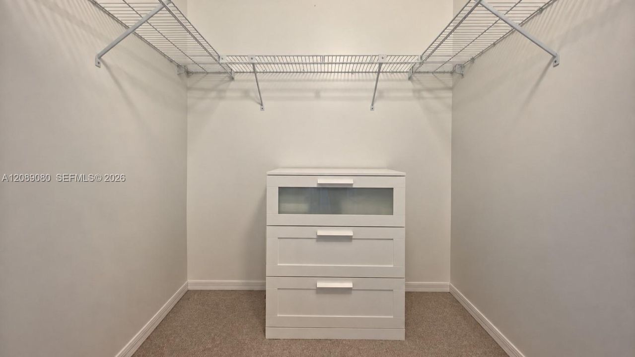 For Rent: $6,500 (2 beds, 2 baths, 1170 Square Feet)