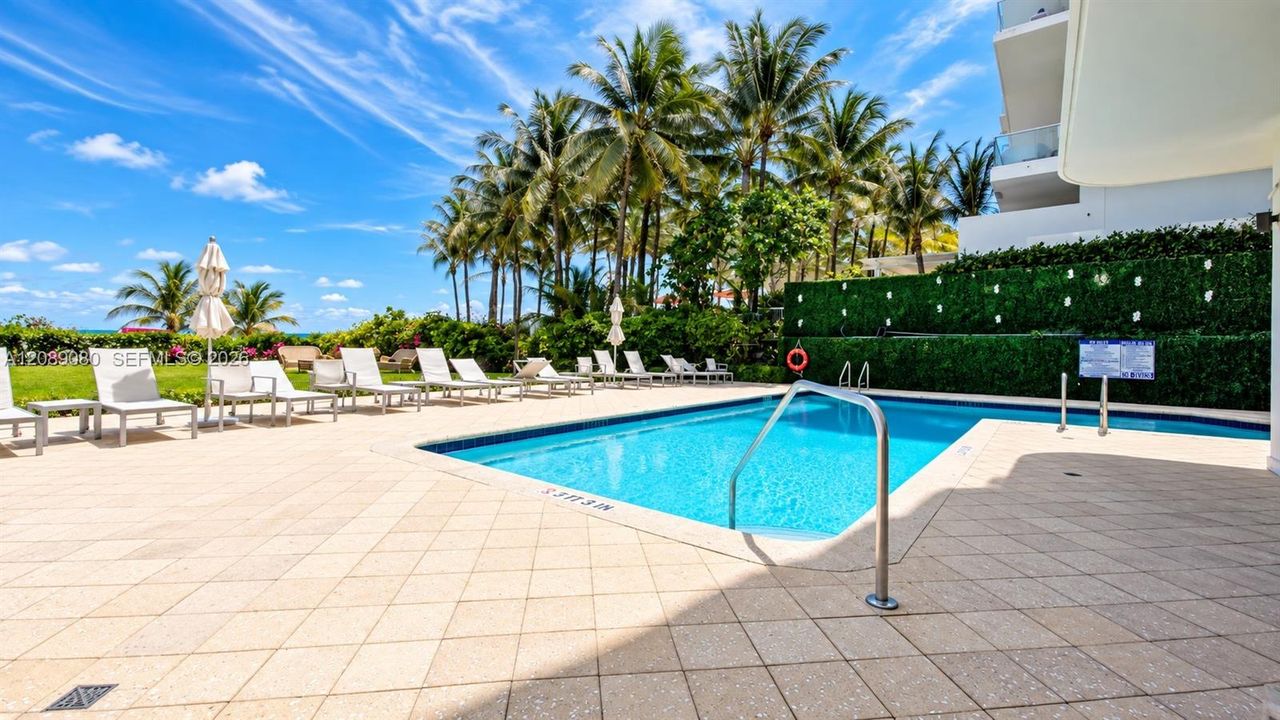 For Rent: $6,500 (2 beds, 2 baths, 1170 Square Feet)