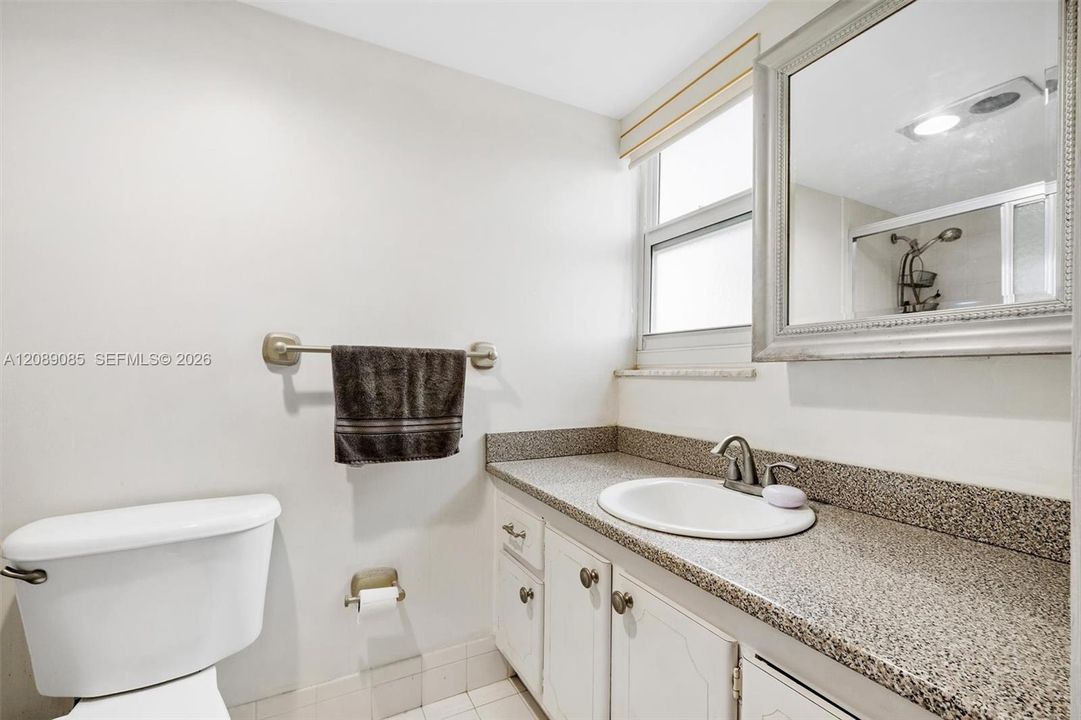 En Venta: $245,000 (2 camas, 2 baños, 1092 Pies cuadrados)