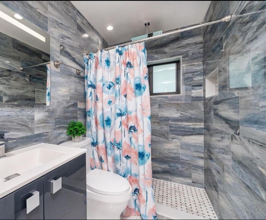 For Sale: $1,400,000 (4 beds, 4 baths, 2761 Square Feet)